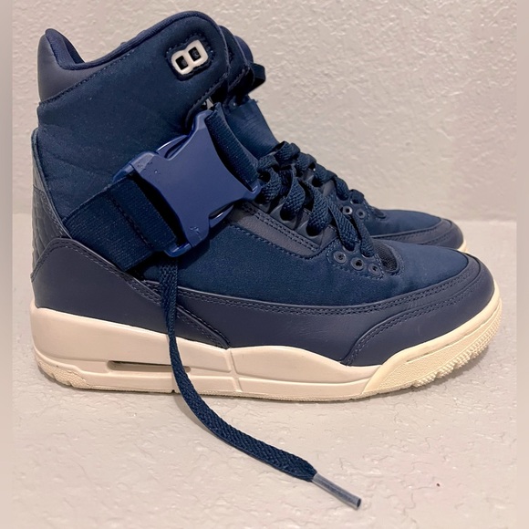 Air Jordan 3 Retro Explorer High Midnight Navy - Picture 7 of 7